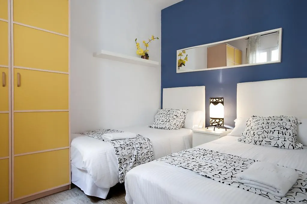 Rainbow Apartment Barcelona